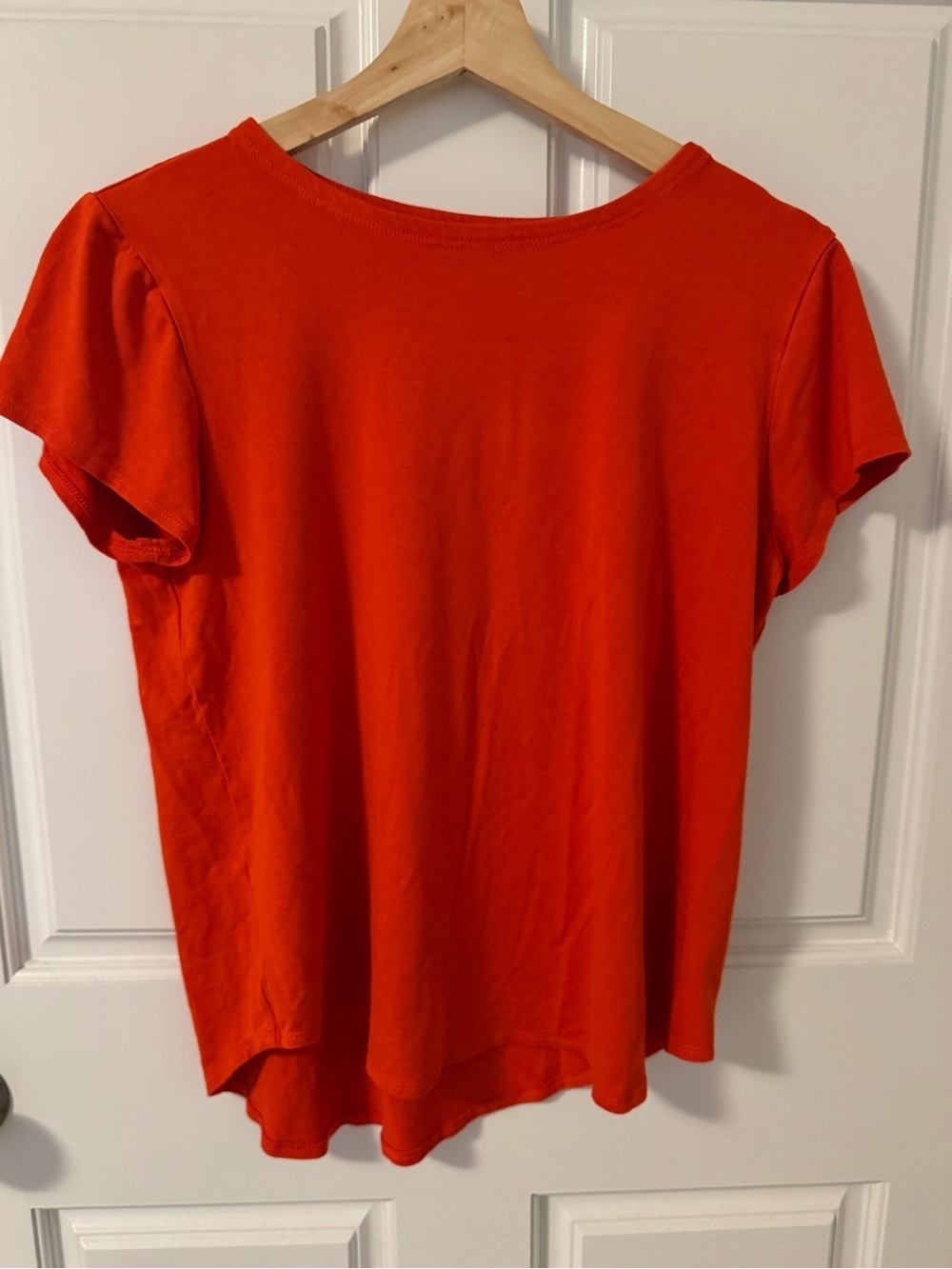 Cupio Short-Sleeve Scoop Neck Tee in Vibrant Orange